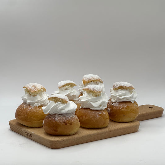 Semla Buns